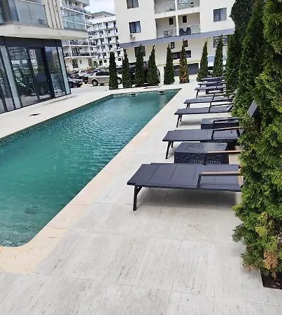 Queen's Deluxe Mamaia Nord * Năvodari