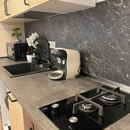 Queen's Deluxe Mamaia Nord Lägenhet