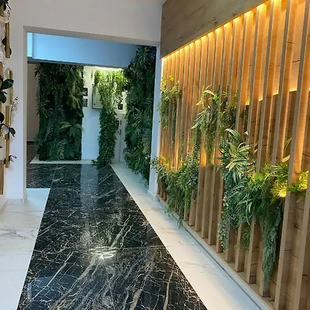 Queen's Deluxe Mamaia Nord Lejlighed Năvodari