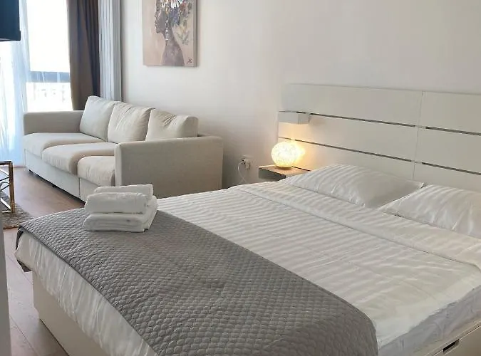 Διαμέρισμα Queen's Deluxe Mamaia Nord