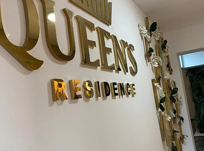 Queen's Deluxe Mamaia Nord * Năvodari